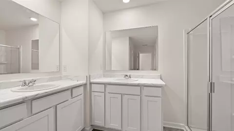 Bath - 8 Hampton Locust Grove Road, Hampton, GA 30228 photo 1 of 3