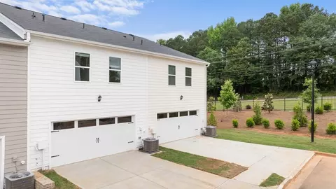 Exterior - 8 Hampton Locust Grove Road, Hampton, GA 30228 photo 3 of 9