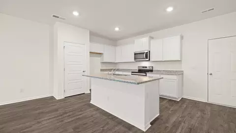 Kitchen - 8 Hampton Locust Grove Road, Hampton, GA 30228 photo 2 of 4