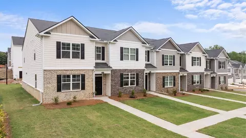 Exterior - 8 Hampton Locust Grove Road, Hampton, GA 30228 photo 2 of 9