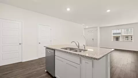 Kitchen - 8 Hampton Locust Grove Road, Hampton, GA 30228 photo 3 of 4