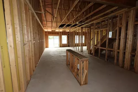 Entry Way - 5102 Shepherds Gln, Willoughby, OH 44094 photo 1 of 4