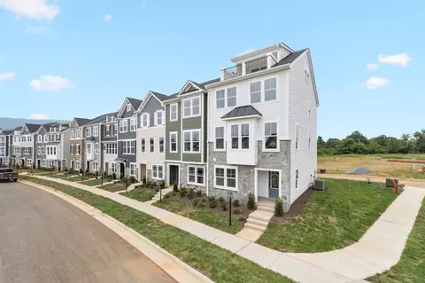 774 Park Ridge Dr, Crozet, VA 22932