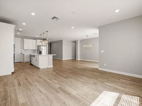 Living - 494 W Rock Needle Trl, Apache Junction, AZ 85120 photo 1 of 1
