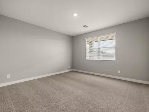 Bedroom - 494 W Rock Needle Trl, Apache Junction, AZ 85120 photo 1 of 5
