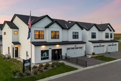 10268 Birchwood Cir, Chaska, MN 55318