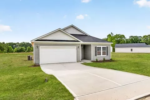 204 Shiloh Woods Cir, Smithfield, NC 27577
