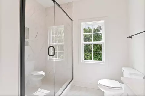 Bath - 3136 Bottle Way, Auburn, AL 36830 photo 4 of 7
