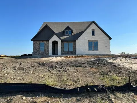 240 Horizon Rd, Valley View, TX 76272