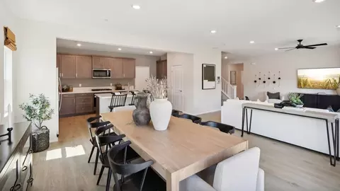 Dining - 23558 Evening Primrose Ct, Wildomar, CA 92595 photo 2 of 5