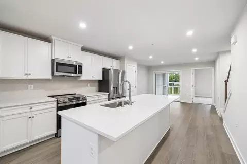 1048 Coconut Ln, Fredericksburg, VA 22406