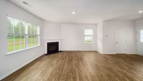 Living - 1396 5th St Dr NE, Hickory, NC 28601 photo 4 of 7