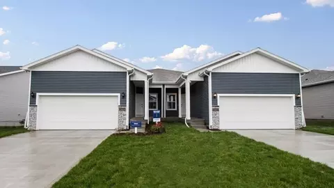 4735 172nd St, Urbandale, IA 50323