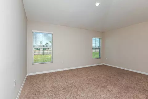 Bedroom - 5512 Taverna Loop, Winter Haven, FL 33884 photo 4 of 6