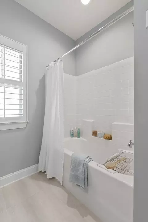 Bath - 1672 Shearer Rd, Davidson, NC 28036 photo 7 of 11