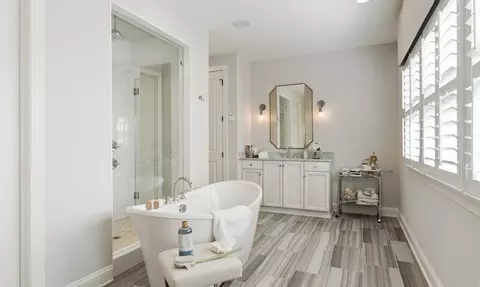 Bath - 1672 Shearer Rd, Davidson, NC 28036 photo 1 of 11