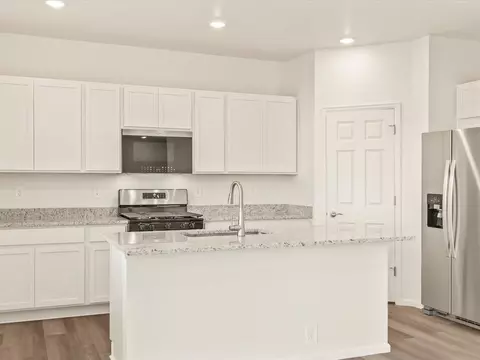 Kitchen - 851 Forest Canyon Rd, Severance, CO 80550 photo 2 of 5
