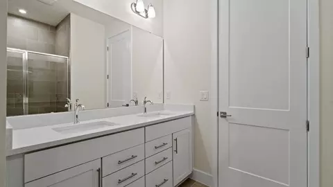 Bath - 1772 Satilla Ave, Saint Cloud, FL 34771 photo 4 of 7