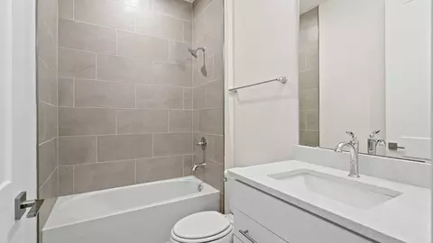Bath - 1772 Satilla Ave, Saint Cloud, FL 34771 photo 1 of 7