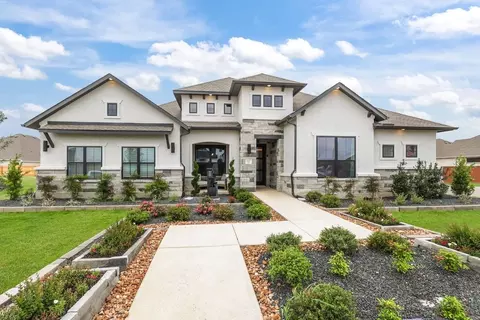 179 Megans Pt, Castroville, TX 78009