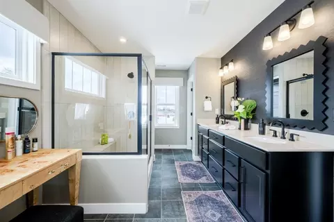 Bath - 1177 Deerpath Cir, Bellbrook, OH 45305 photo 4 of 7