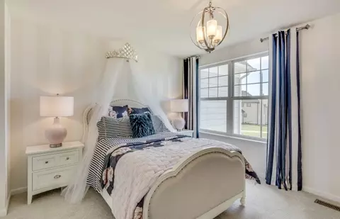 Bedroom - 5852 Hawkweed Dr, Naperville, IL 60564 photo 3 of 6