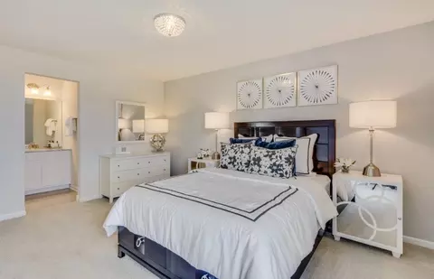 Bedroom - 5852 Hawkweed Dr, Naperville, IL 60564 photo 4 of 6
