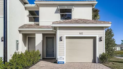 106 Lakeside Landing Dr, Royal Palm Beach, FL 33411