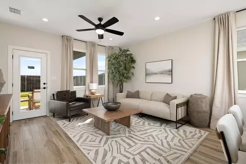 Living - 3927 Peggy Dr, Laredo, TX 78046 photo 1 of 3