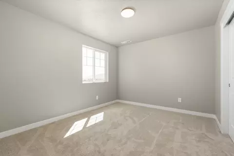 Bedroom - 6417 Vernon Dr, Eagle Mountain, UT 84005 photo 1 of 5