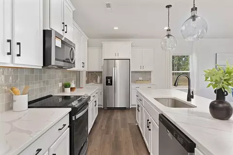 Kitchen - 95 Benson Vlg Dr, Benson, NC 27504 photo 3 of 8