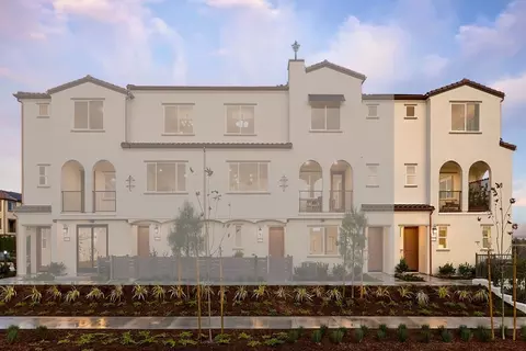 8114 Scottsbluff Dr, Chino, CA 91708