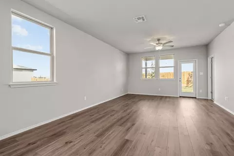 Living - 13307 Audrey Hbr, Von Ormy, TX 78073 photo 1 of 2