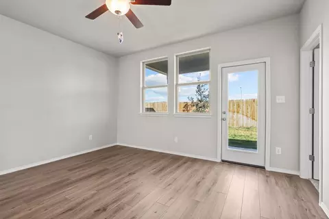 Living - 13307 Audrey Hbr, Von Ormy, TX 78073 photo 2 of 2