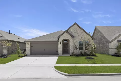 215 Van Horn Dr, Terrell, TX 75160
