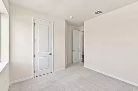 Bedroom - 5033 Orinoco Ln, Saint Cloud, FL 34771 photo 2 of 4