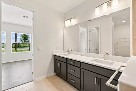 Bath - 5033 Orinoco Ln, Saint Cloud, FL 34771 photo 2 of 2