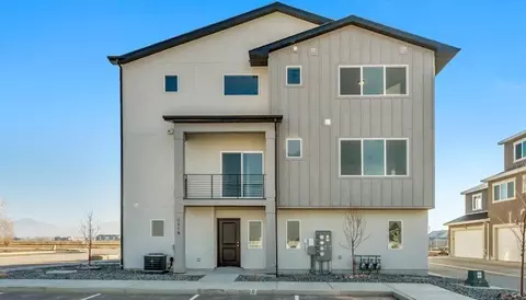 1116 W 1580 N, Salem, UT 84653