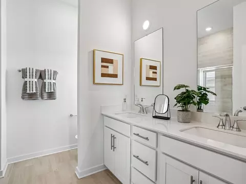 Bath - 100 Bess Blvd # B, Spring Hill, TN 37174 photo 2 of 2