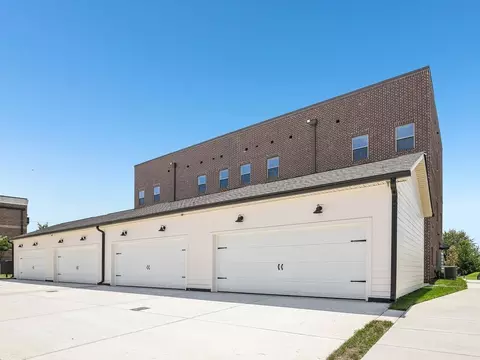 Exterior - 100 Bess Blvd # B, Spring Hill, TN 37174 photo 3 of 3