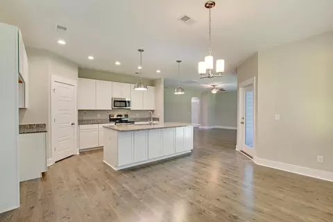 Kitchen - 219 Creek Pointe Dr, Moncks Corner, SC 29461 photo 2 of 7