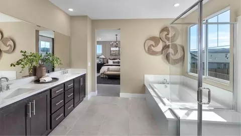 Bath - 7423 Forbes Ave, Tracy, CA 95377 photo 1 of 3