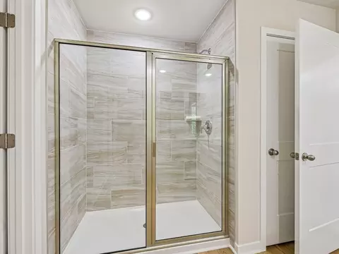 Bath - 2115 Topsail Rd, Durham, NC 27704 photo 4 of 8