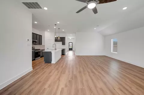 Living - 1815 Sleeping Hills Dr, Rosenberg, TX 77471 photo 3 of 11