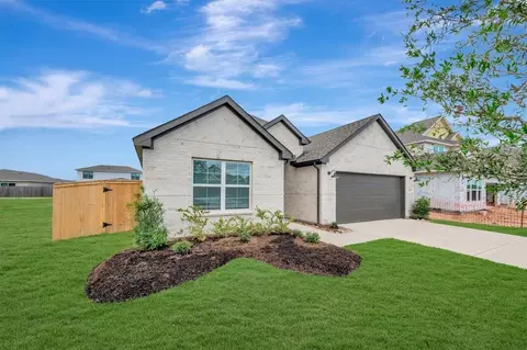Exterior - 1815 Sleeping Hills Dr, Rosenberg, TX 77471 photo 5 of 8