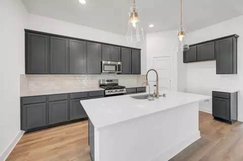 Kitchen - 1815 Sleeping Hills Dr, Rosenberg, TX 77471 photo 3 of 7