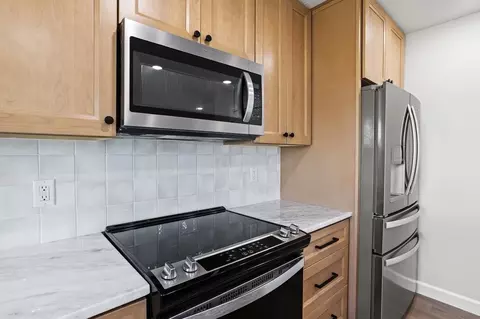 Kitchen - 2759 Executive Dr, Troy, OH 45373 photo 5 of 5