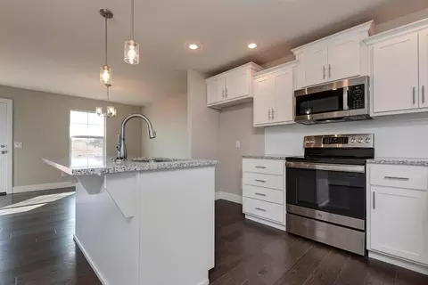 Kitchen - 1917 Wellington Dr, Ozark, MO 65721 photo 1 of 2