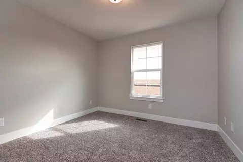 Bedroom - 1917 Wellington Dr, Ozark, MO 65721 photo 2 of 2