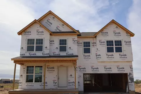 1064 Saddle Tank Dr, Plain City, OH 43064